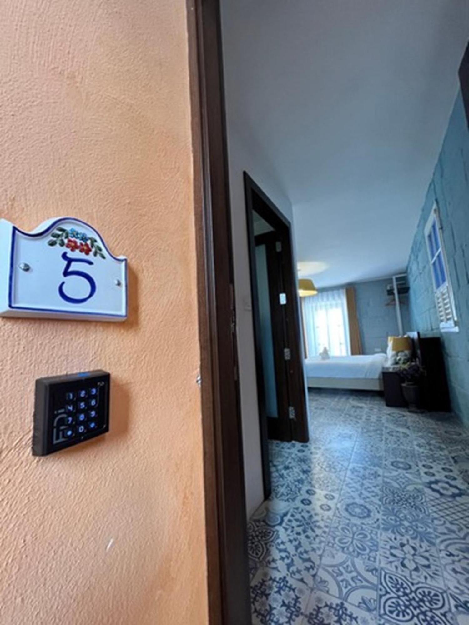 My Travel House Hotel Рабат Екстериор снимка